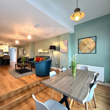 2 Bedroom Apartments Stopoverz Μπρίστολ Εξωτερικό φωτογραφία